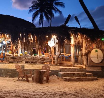 Guayacanes Bed & Breakfast | 1Vida Bar Restaurante