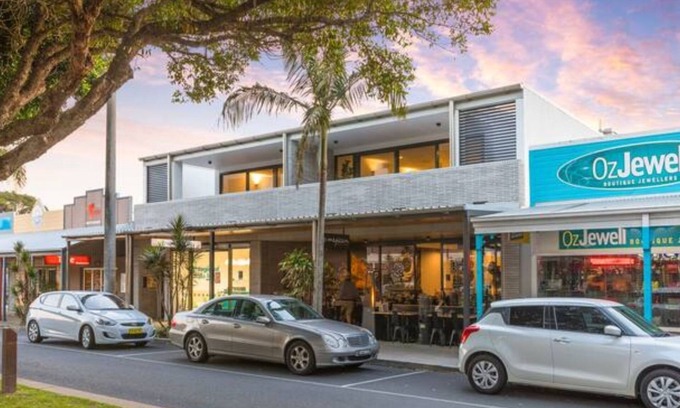 Sawtell Apartment | 2/13 First Avenue - in historic downtown Sawtell