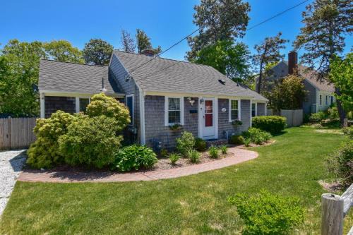 West Dennis House | 2 2 Miles to West Dennis Beach Central AC