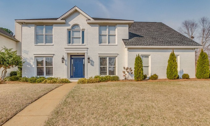Tuscaloosa House | 2.3 miles to stadium, close to restaurants/grocery, perfect for entertaining!