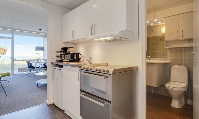Hirtshals Apartment | 2-4-person apartment in the holiday park Landal Fyrklit