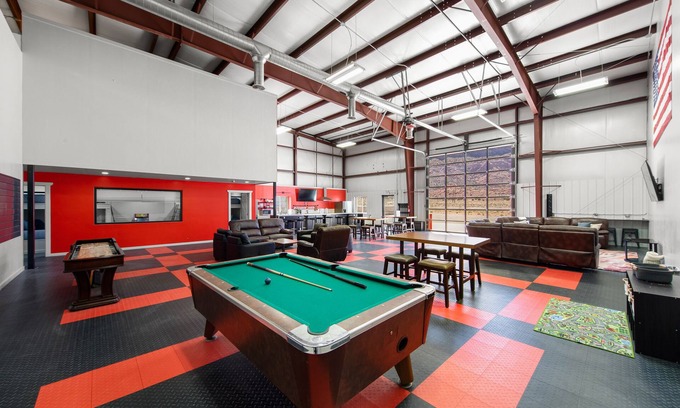 Moab South Valley House | 2 acre Gated Parking Lot, sleeps 16-25! hot tub, fire pit, games & entertainment