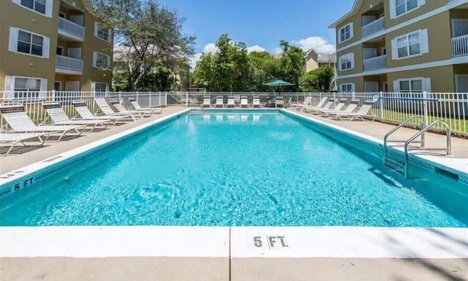 Seagrove Beach Condo | 2 Adult Bikes! Walk to Pool & Beach! Heart of Seagrove - Summer Breeze at Seagro