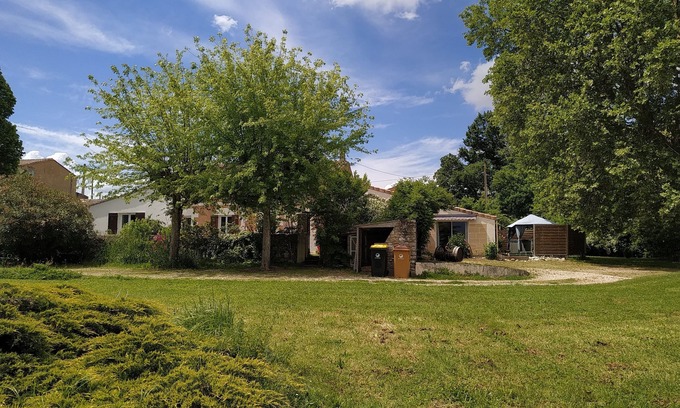 Berson House | 2 apartments with private heated pool and Jacuzzi!