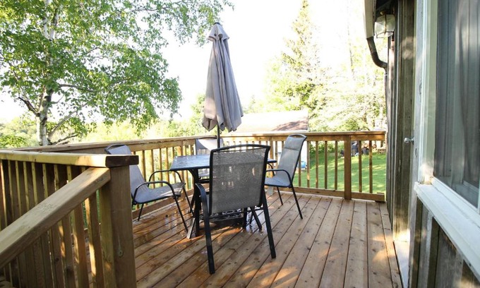 Southampton House | 2 Bdrm Country Cottage #4 - Rosewood cottages
