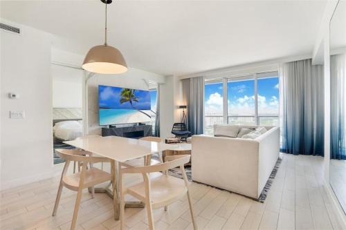 Central Beach Apartment | 2 Bdrm Residences W Fort Lauderdale