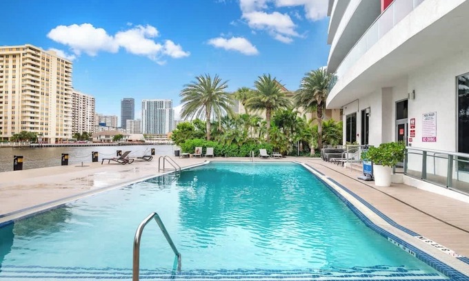 Hallandale Beach Apartment | 2 Bed & 2 Bath at Beachwalk - Amazing View on 29th