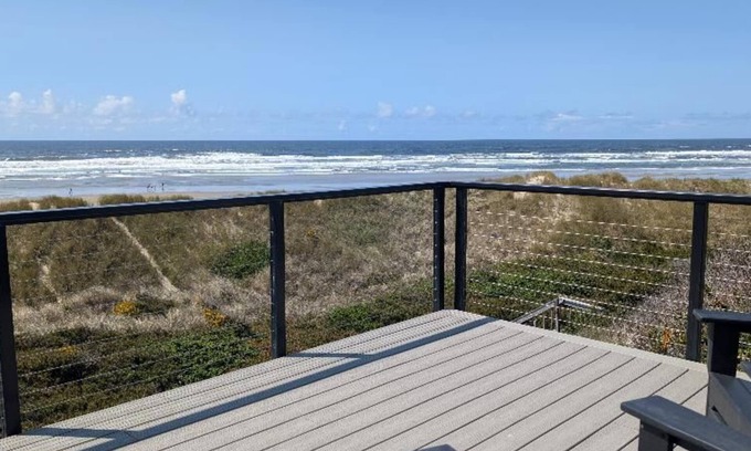 Florence House | 2 bed, 2 bath beach front new construction.