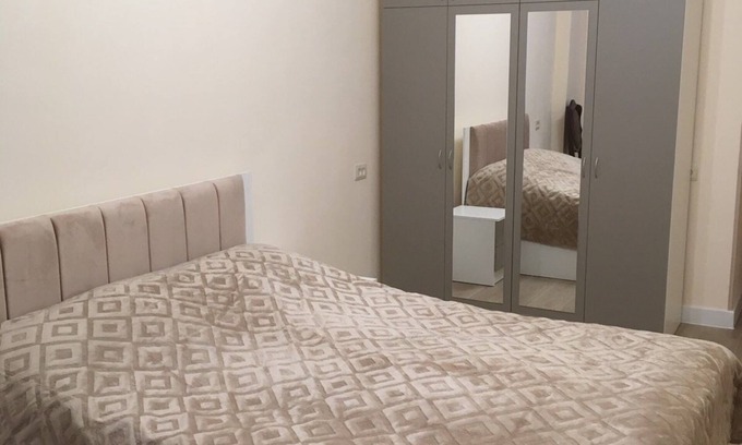 Kentron Apartment | 2 bed 2 bath Downtown 100Sqm
