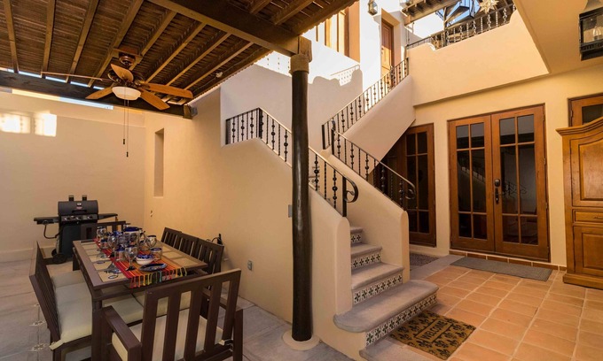 Nopolo House | 2 Bed 2 bath Just a couple steps to the beach!