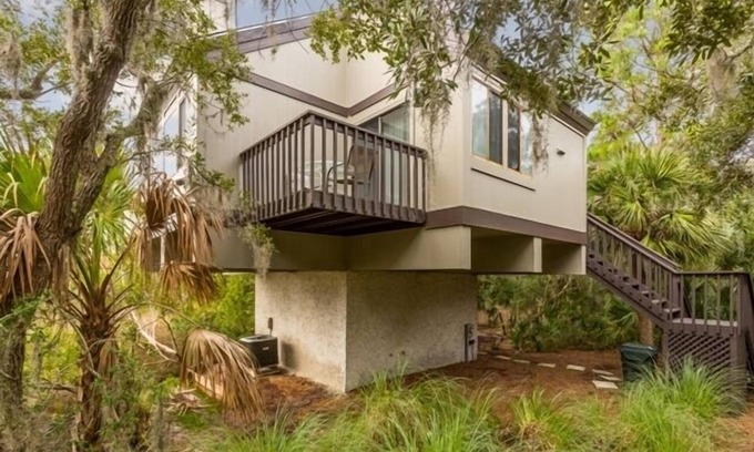 St. Simons Island House | 2 bed/2 bath Pedestal Home - Amazing Marsh Views!