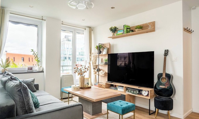 Le Kremlin-Bicetre Apartment | 2-Bed Apartment - Sleeps 4, AirCon & Central Links