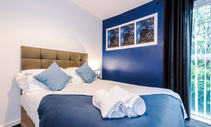 Clayton Apartment | 2 Bed Apartment Balcony Etihad, CO-OP Live