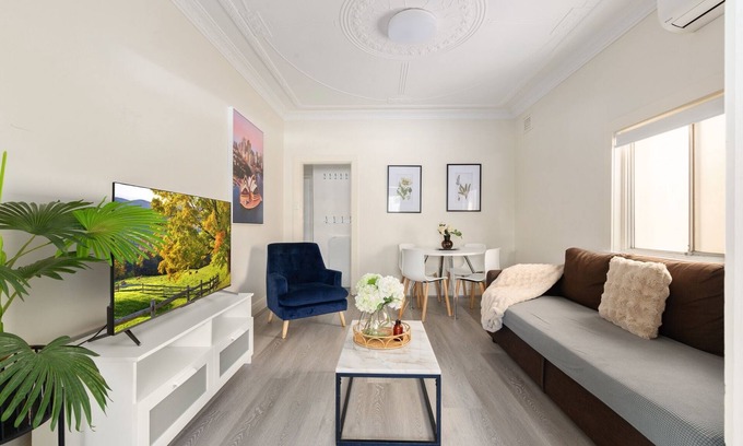 Manly Apartment | 2-Bed Apartment Near Manly Beach