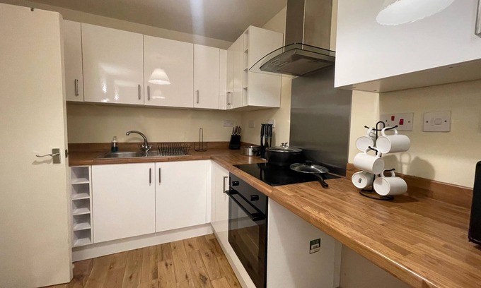 East Walworth Apartment | 2 Bed Apartment/Tower Bridge/Big Ben/the Shard
