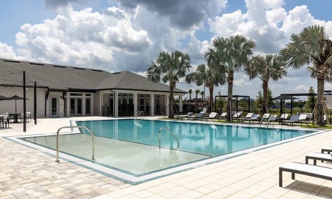 Bay Lake Apartment | 2 Bed Apt Close to Disney w ResortPerks Sleeps 8