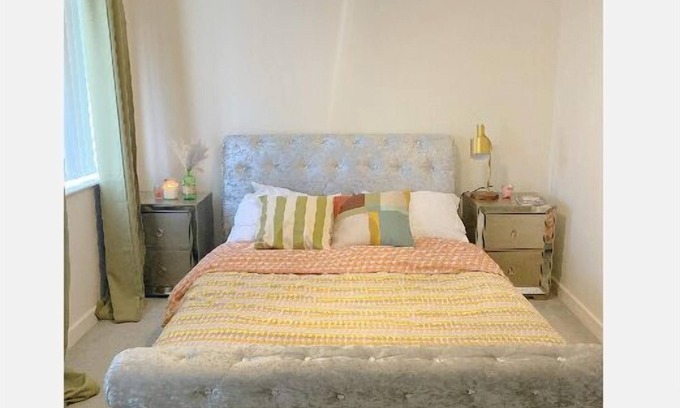 Chapeltown House | 2 bed close to leeds city new built free parking
