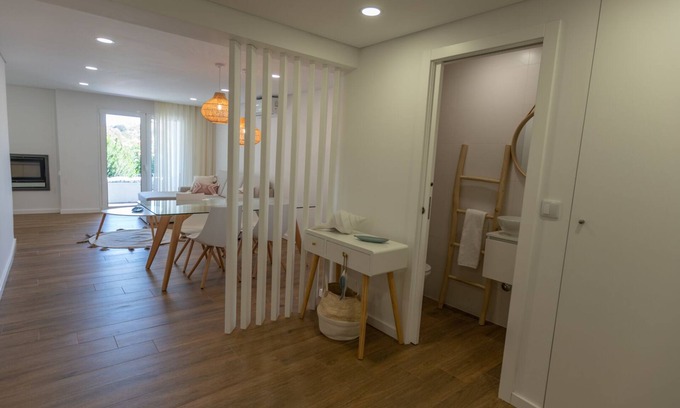 Alpouvar Condo | 2 Bed Ground Floor Apartment