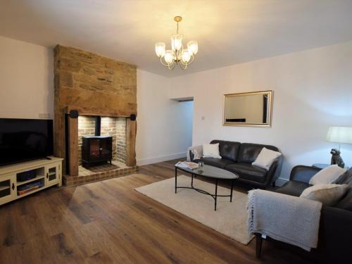 Amble House | 2 Bed in Amble 91206
