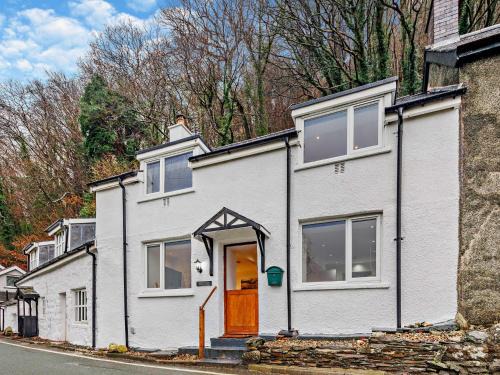 Arthog House | 2 Bed in Arthog 90777