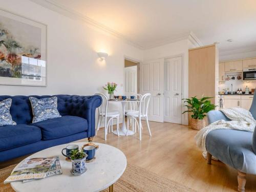 Bath House | 2 Bed in Bath 91066