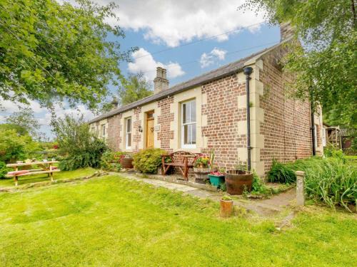 Hallington House | 2 Bed in Bellingham 89086