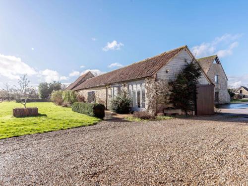 Chippenham House | 2 Bed in Chippenham 77333