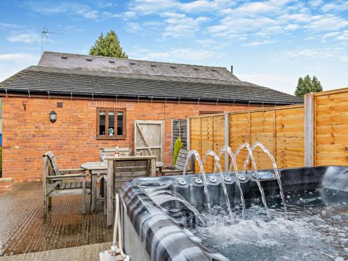 Overton-on-dee House | 2 Bed in Ellesmere 94418