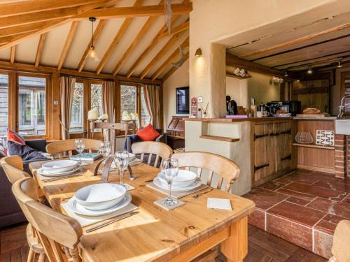 Goudhurst House | 2 Bed in Goudhurst 56347