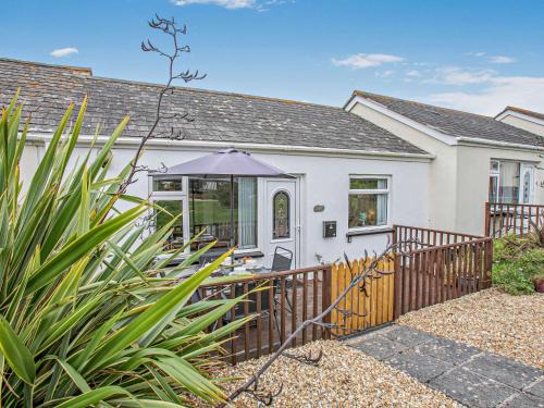 Mullion House | 2 Bed in Mullion Cove 36430