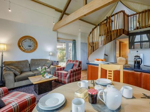 Binegar House | 2 Bed in Wells 00452