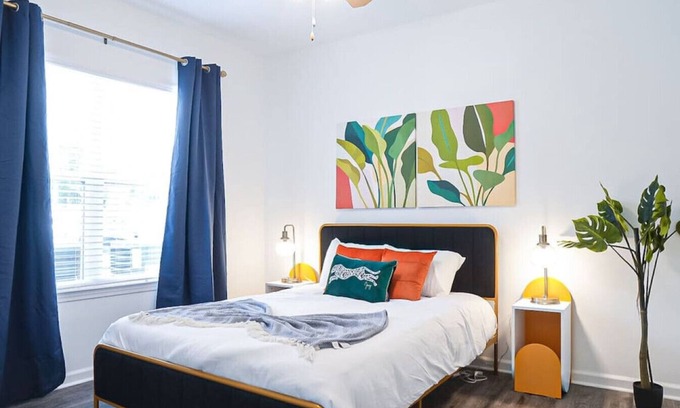 Orange Park Apartment | 2 Bed Sleeps 6 +Pool2+Gym+Pet+EV