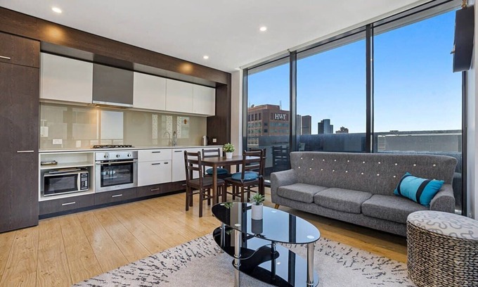 Southbank Apartment | 2-Bed Unit With Balcony Near Southbank Restaurants