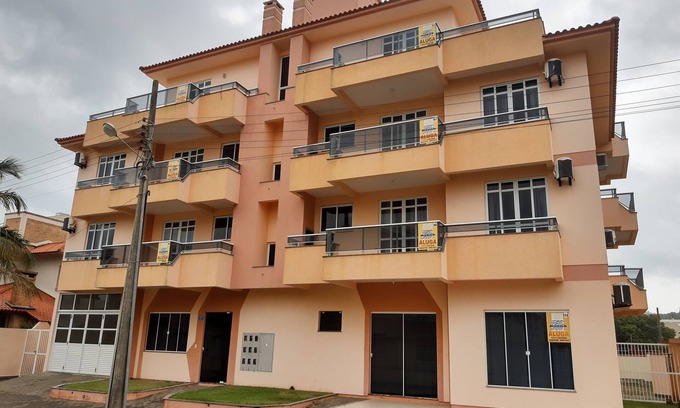 Governador Celso Ramos Apartment | 2 bedroom apartment 100m from Palmas Beach
