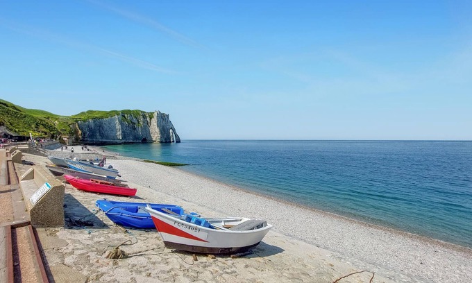 Criquetot-le-Mauconduit Apartment | 2 bedroom accommodation in Criquetot-le-Maucondui
