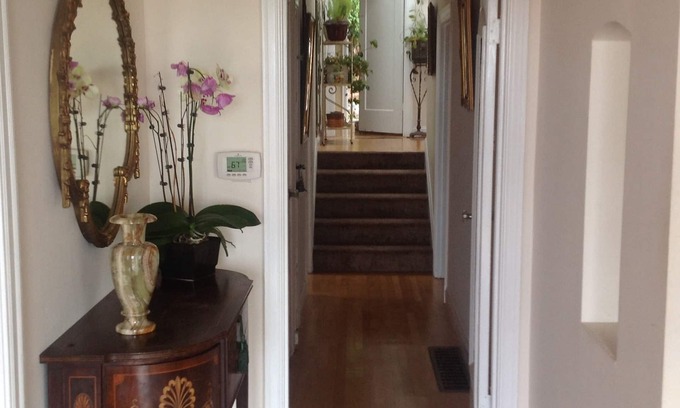 Mount Davidson Manor Apartment | 2 bedroom 1.5 bath house in SF