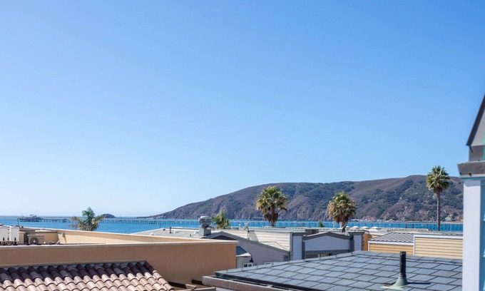 Avila Beach House | 2 Bedroom/2 Bath Boutique Townhouse offers Famous Avila Pier Views from.