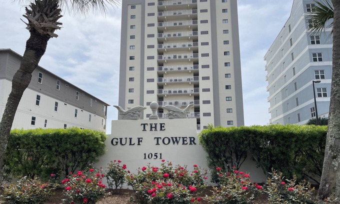 Gulf Shores Condo | 2 bedroom 2 bath condo gulf-front