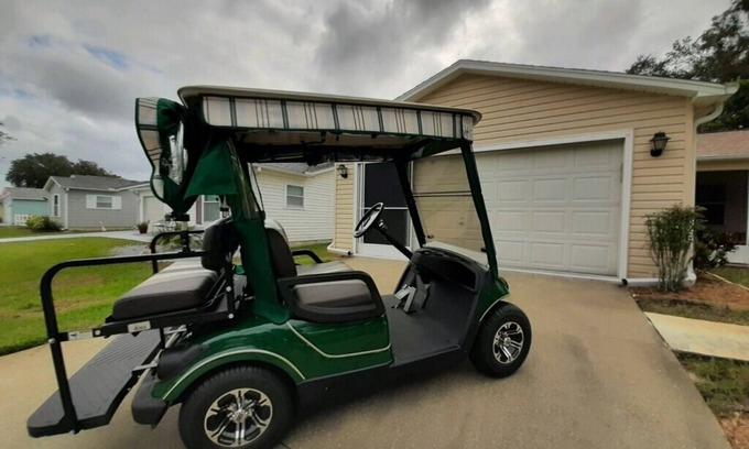 Lady Lake House | 2 Bedroom, 2 Bath with King Size Bed and Golf Cart