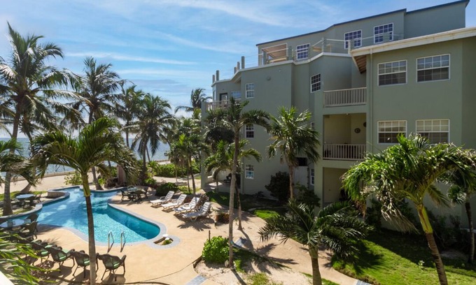 San Pedro Condo | 2 Bedroom/2 Bathroom Ocean View Condo - Sleeps Five