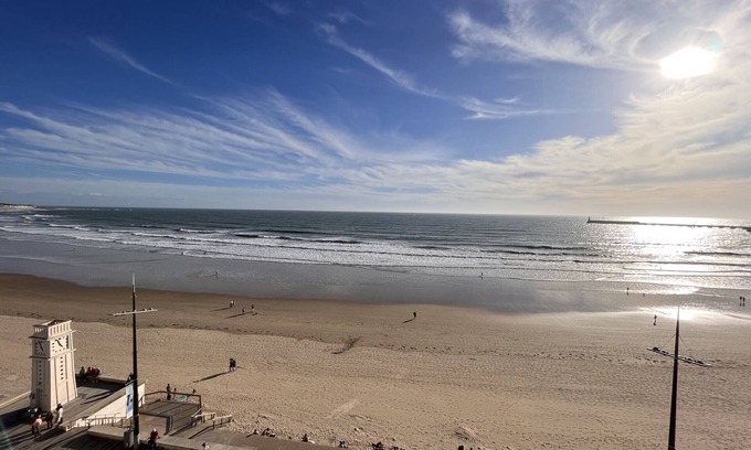 Les Sables d'Olonne Apartment | 2-bedroom apartment, central Les Sables-d'Olonne, balcony, Wifi