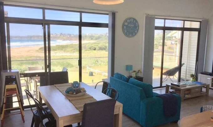Kiama Downs Apartment | 2 bedroom absolute Beachfront Apartment with your own large backyard and BBQ