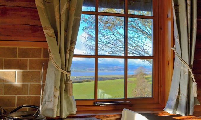 Askam-in-Furness Cottage | 2 bedroom accommodation in Askam-in-Furness, near Ulverston