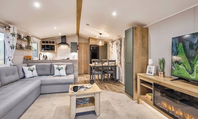 Cresswell House | 2 bedroom accommodation in Cresswell beach