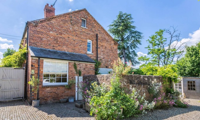 Boraston Cottage | 2 bedroom accommodation in Tenbury Wells