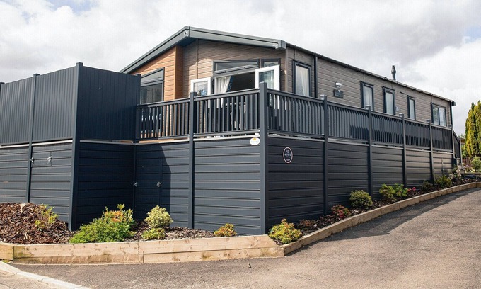 Banavie Cabin | 2 bedroom accommodation in Camaghael, Fort William