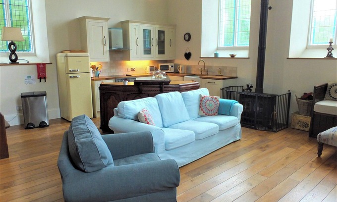 Whitland Cottage | 2 bedroom accommodation in near Whitland