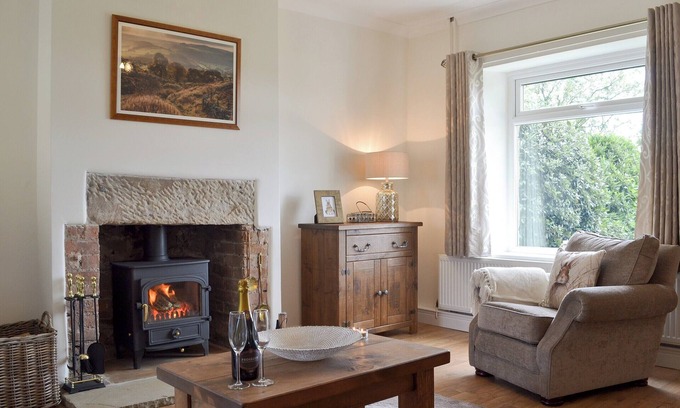 Chesterfield Cottage | 2 bedroom accommodation in Temple Normanton, near Chesterfield