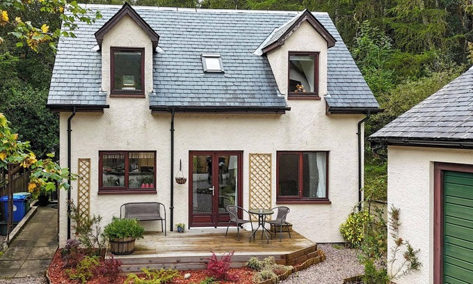 West Laroch Cottage | 2 bedroom accommodation in Ballachulish, near Glencoe