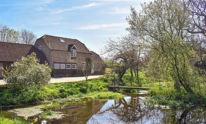 Wareham Cottage | 2 bedroom accommodation in Bere Regis